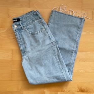 Express Light Wash Cropped Wide Leg Jeans